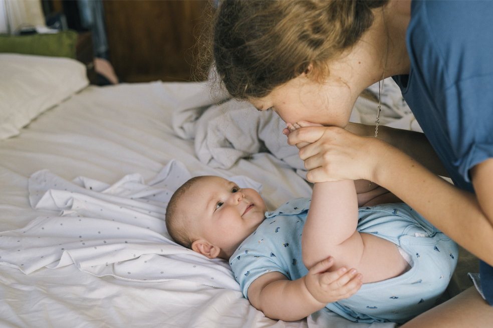 Los 10 errores más comunes de los padres primerizos y cómo evitarlos