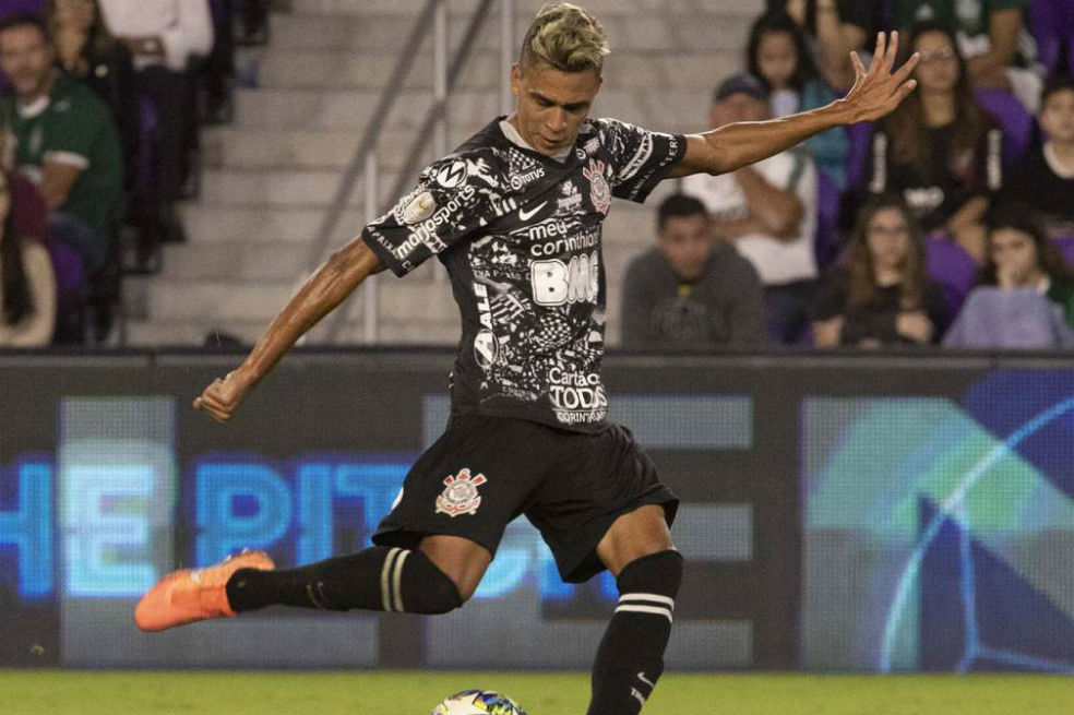 Cantillo, entre los diez mejores del mundo jugando, pero no fútbol