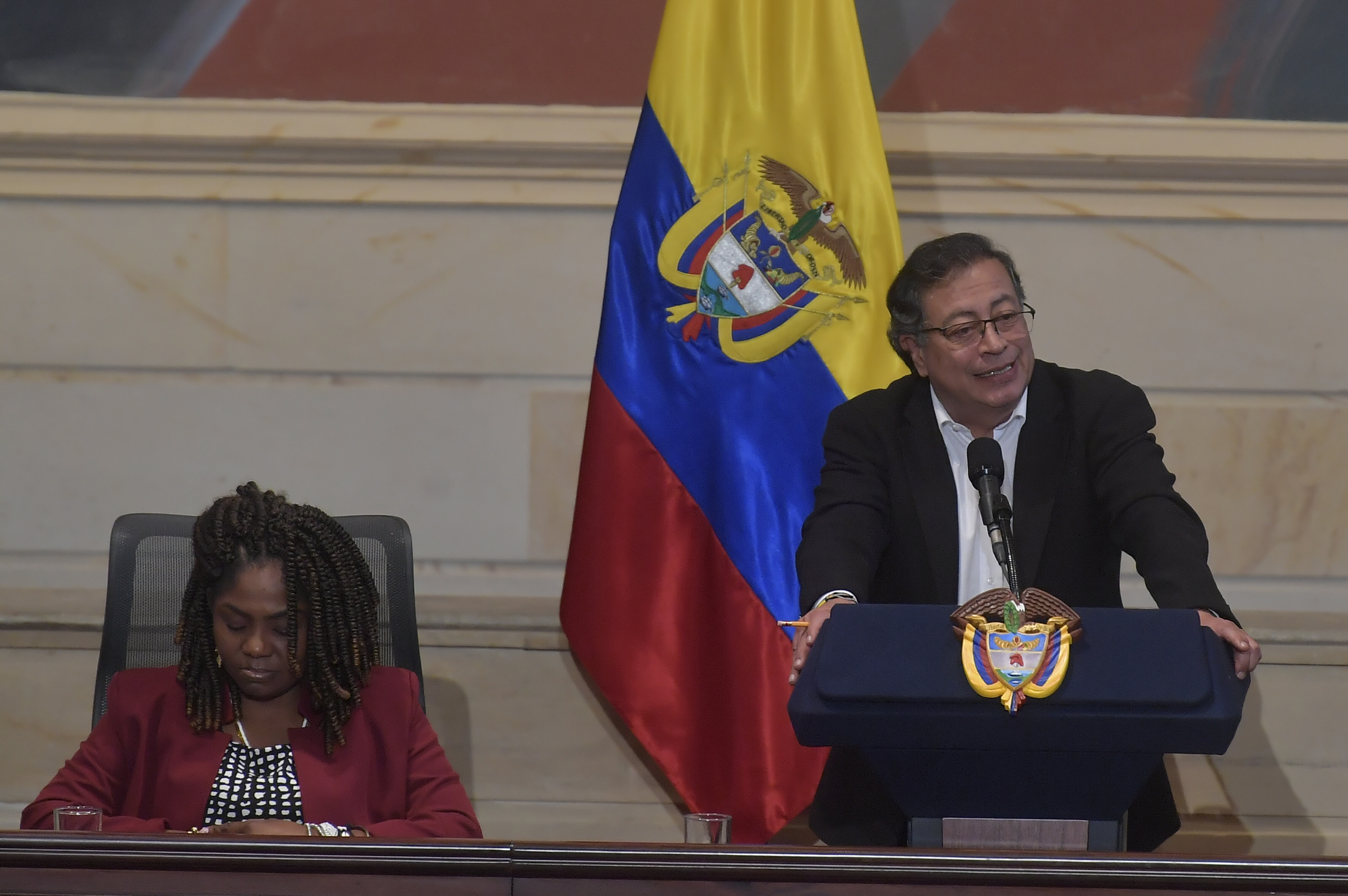La desaprobación de Petro está en 59,9% y la de Márquez en 65,7%: Invamer