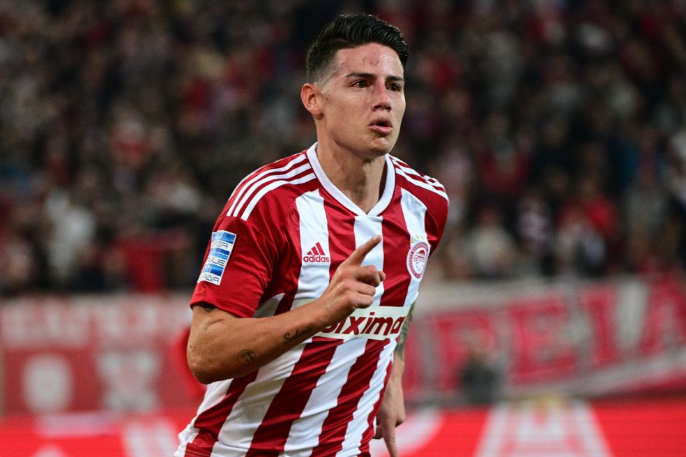 Dura caída de Olympiacos, en la noche en la que James Rodríguez hizo su primer gol
