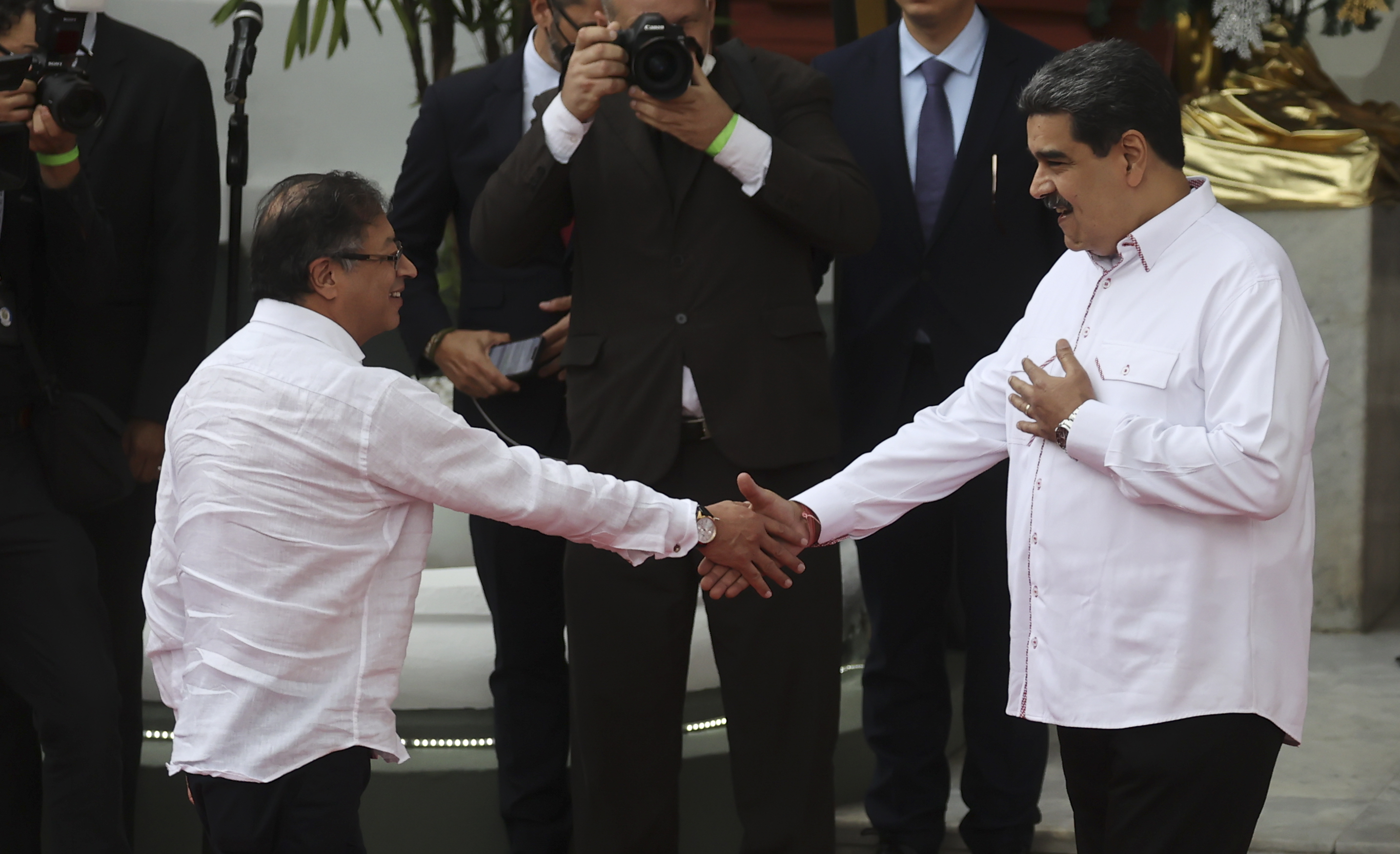 Regresar al sistema interamericano, la invitación de Petro a Maduro