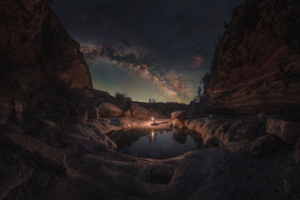 “El Paraíso del Árbol Botella” de Benjamin Barakat fue tomada desde Socotra, Yemen. Se caracteriza por sus árboles botella.