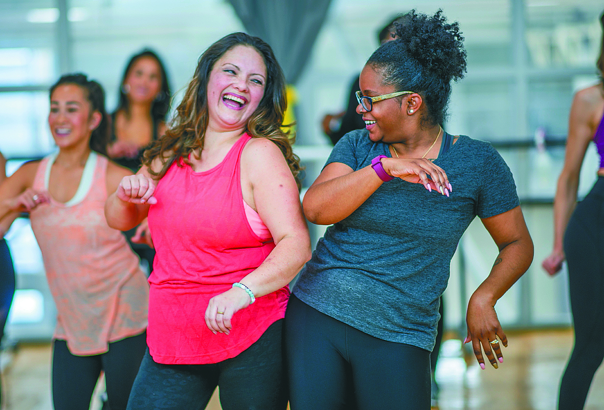 A mover el cuerpo al ritmo de la música: conozca los beneficios del baile