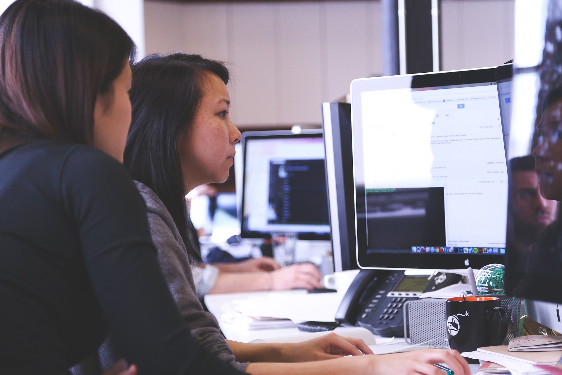 Universidad Ean ofrece 50 becas para mujeres interesadas en programas de ingeniería
