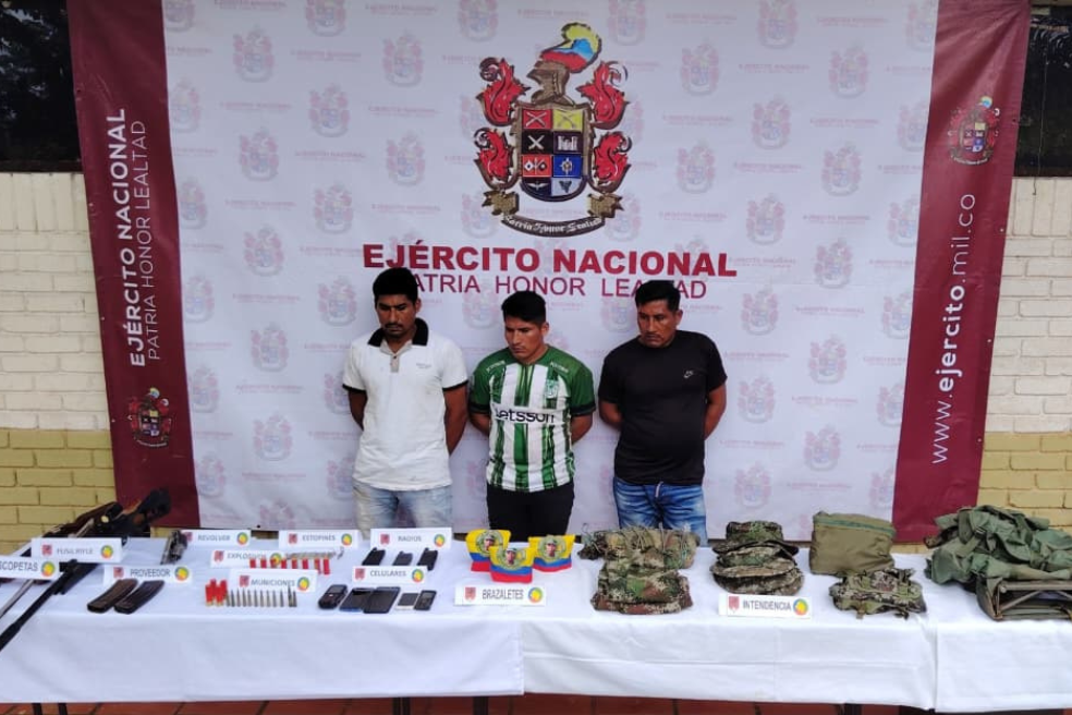 Ejército rescata a menor reclutada y captura tres presuntos disidentes en Nariño