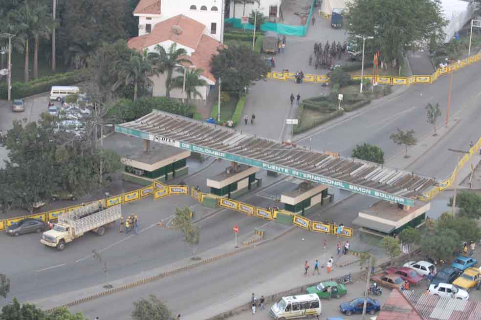 Abriendo la frontera