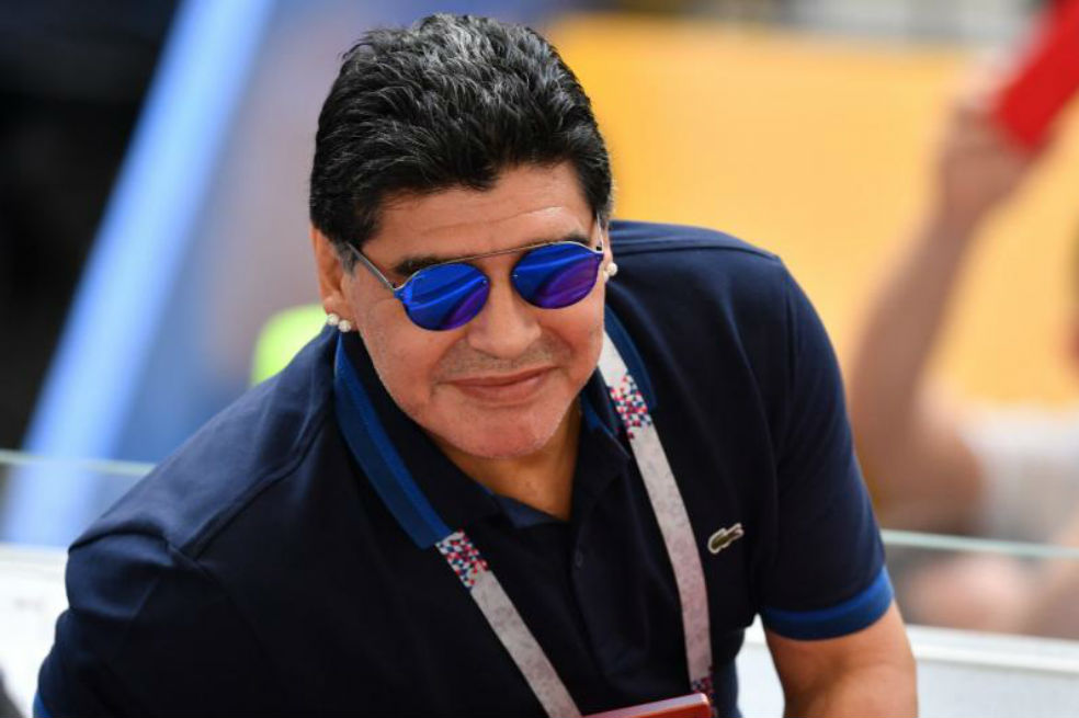 Maradona, un genio con el balón e inestable como técnico