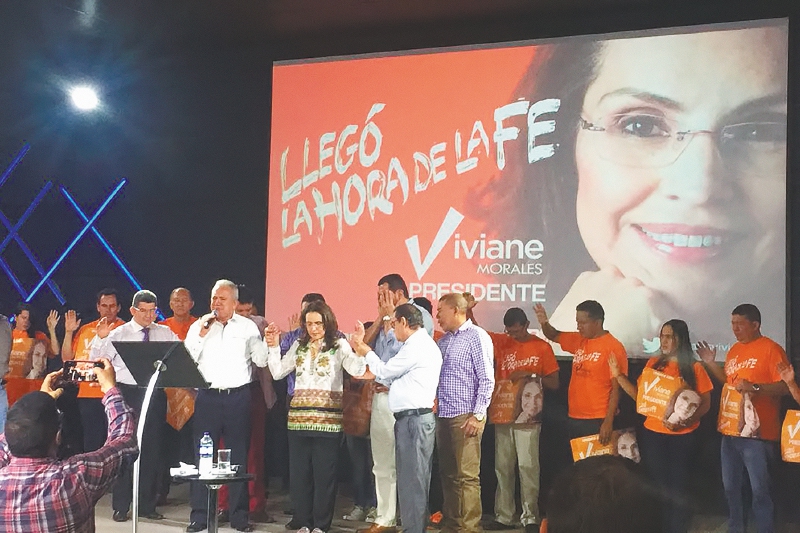 Viviane Morales y el vaivén de los votos cristianos