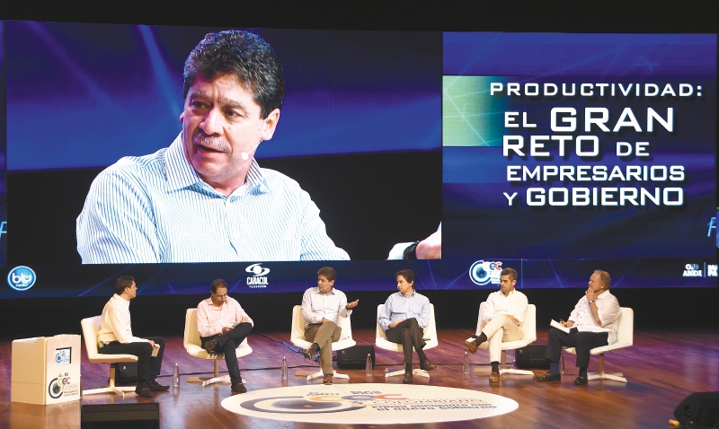 Los empresarios toman la palabra