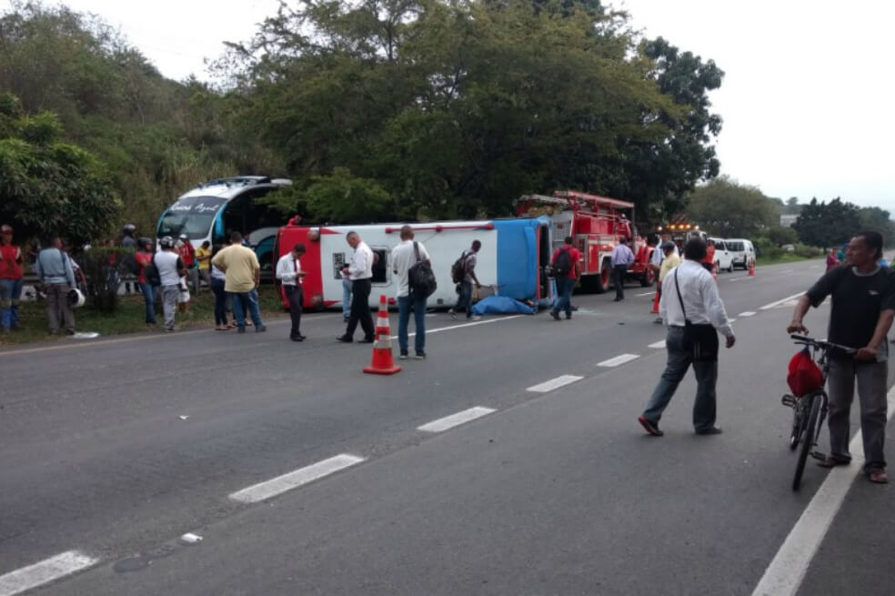 Dos muertos y 18 heridos tras accidente en Buga, Valle del Cauca