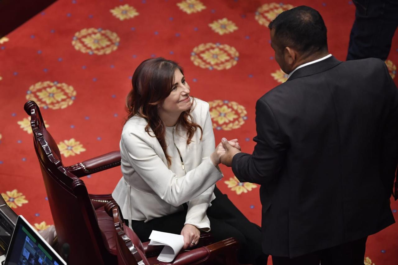 Iris Marín Ortiz fue elegida por la Cámara como la primera defensora del Pueblo