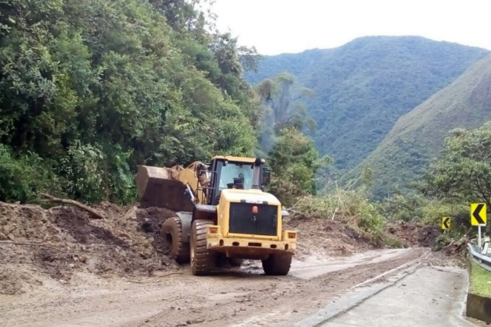 Secuelas del cierre en la vía al Llano: suben precios de los alimentos, bajan tiquetes aéreos