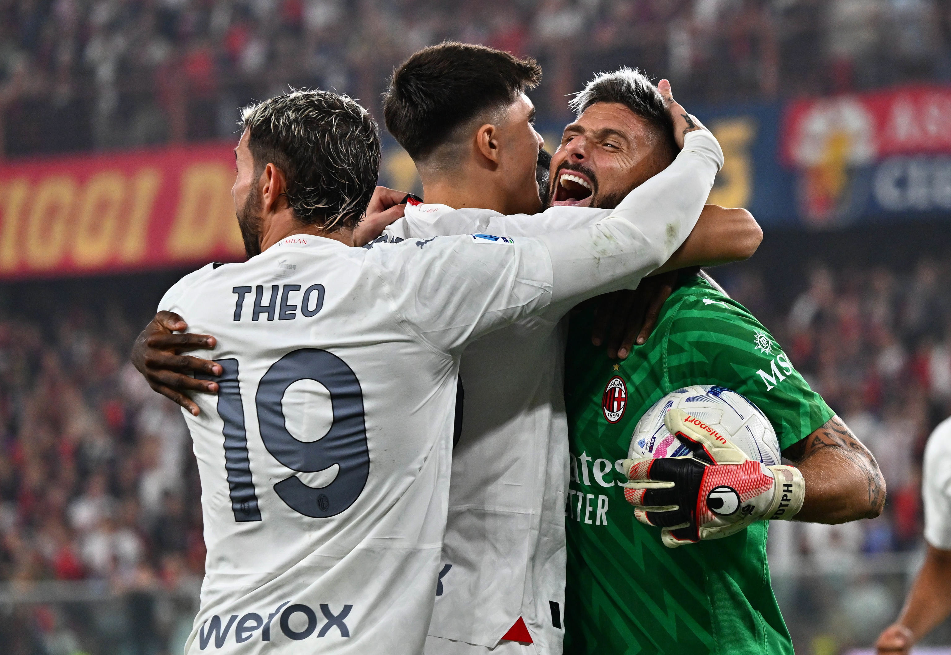 El Milan pone en venta camisetas de Olivier Giroud ¿por qué?
