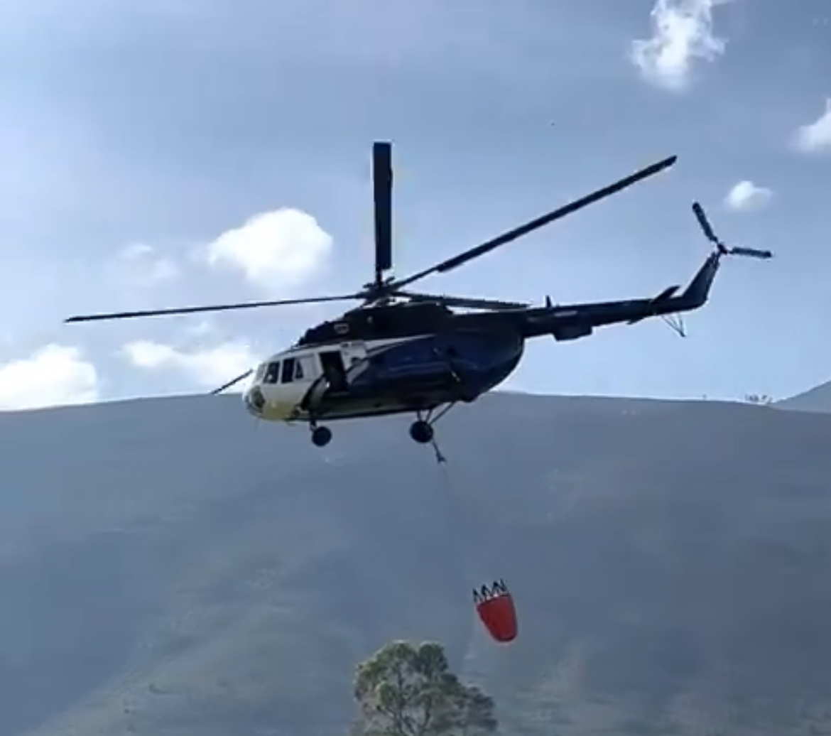 Se controló un 90 % del incendio en Villa de Leyva con apoyo aéreo