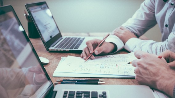 Estos ocho cursos de Google lo convertirán en un genio digital