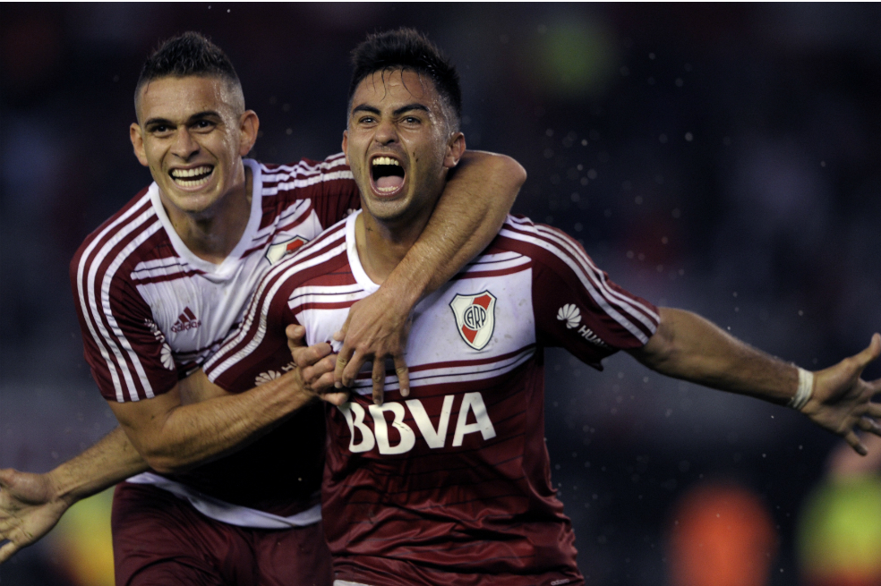 Santos Borré fue titular en la victoria de River Plate ante Banfield