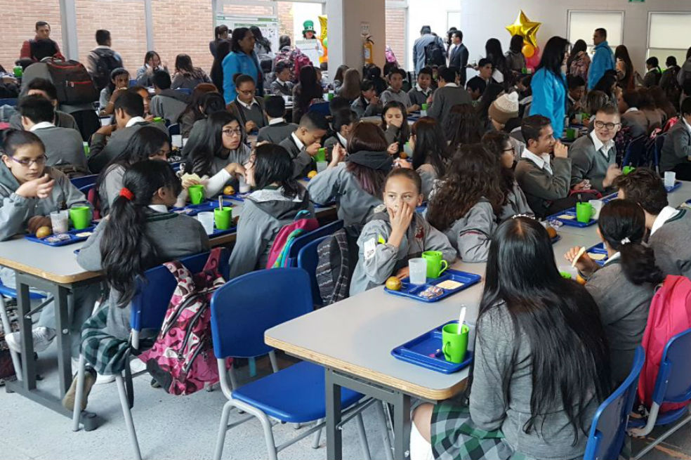 Entregan comedor escolar en Los Mártires que beneficiará a 1.060 estudiantes