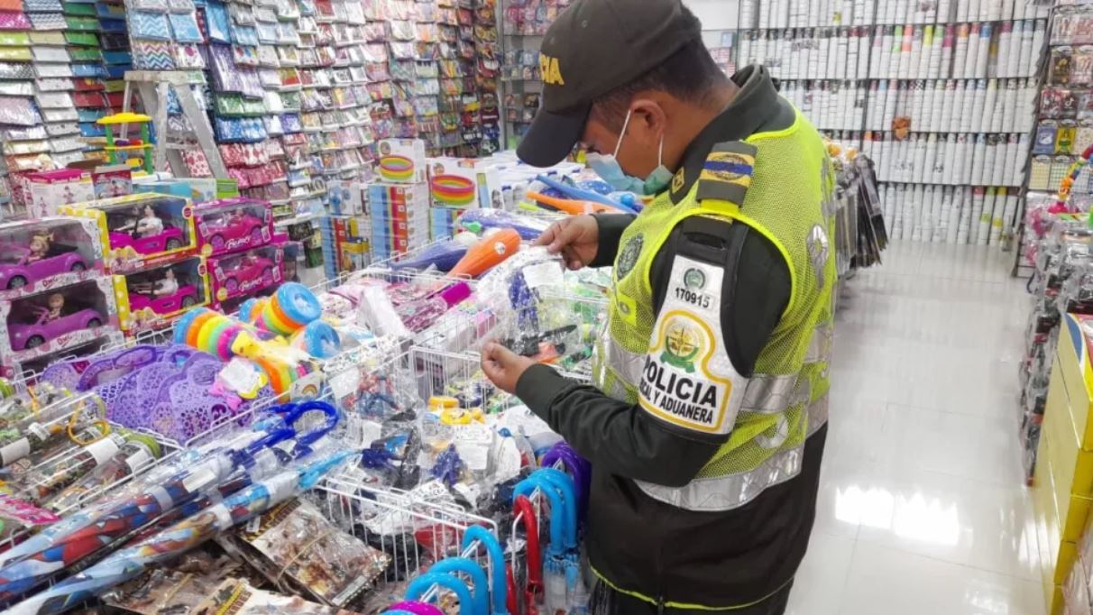 Policía incautó en Bogotá juguetes infantiles con plomo, cadmio y mercurio