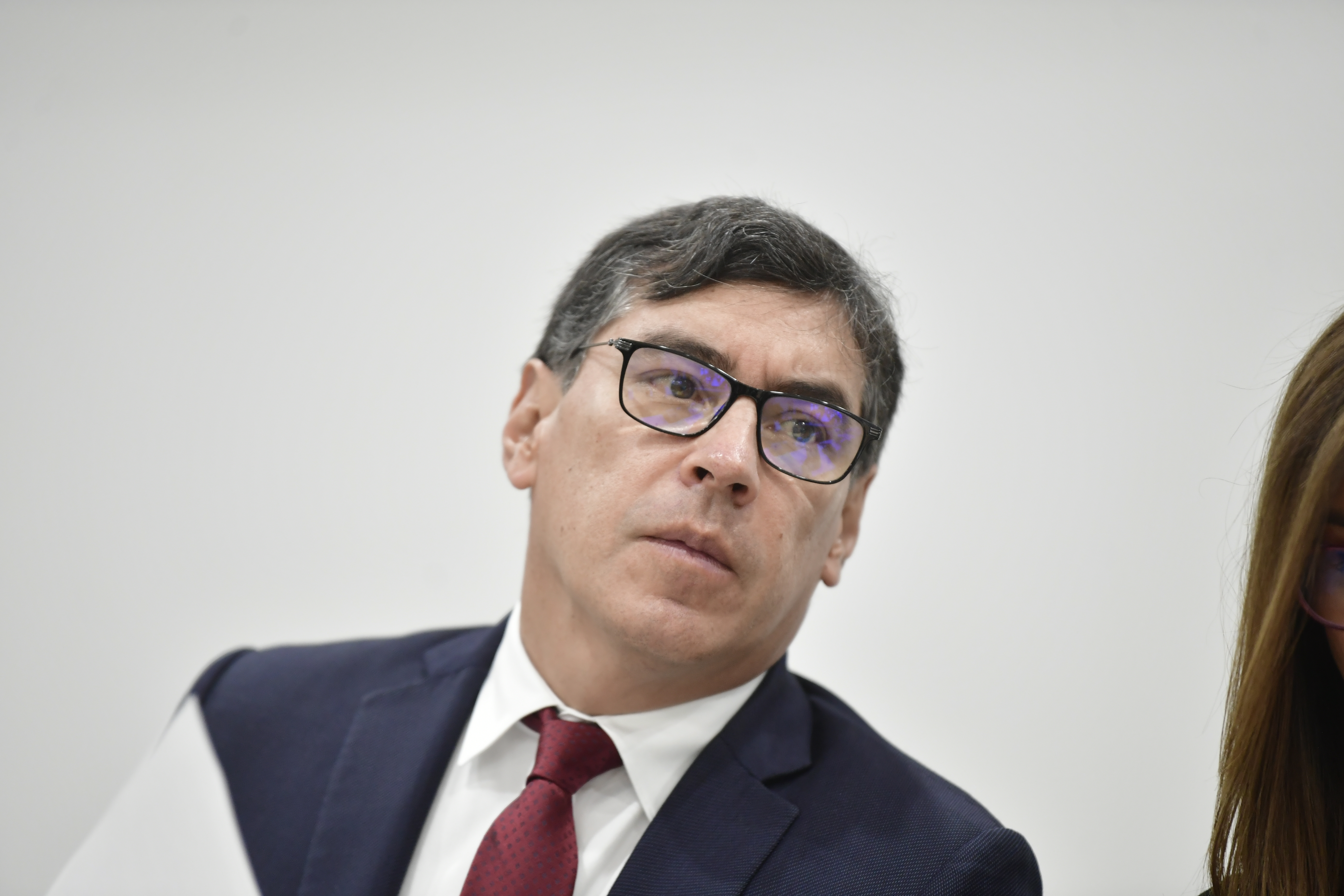 Álvaro Hernán Prada, magistrado del CNE, denunció ataque de hombres armados en su contra