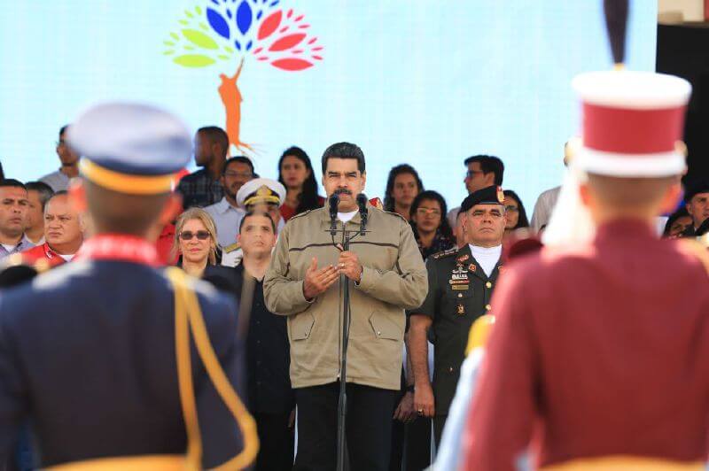 ¿Cómo lidiar con los militares fieles a Nicolás Maduro ?