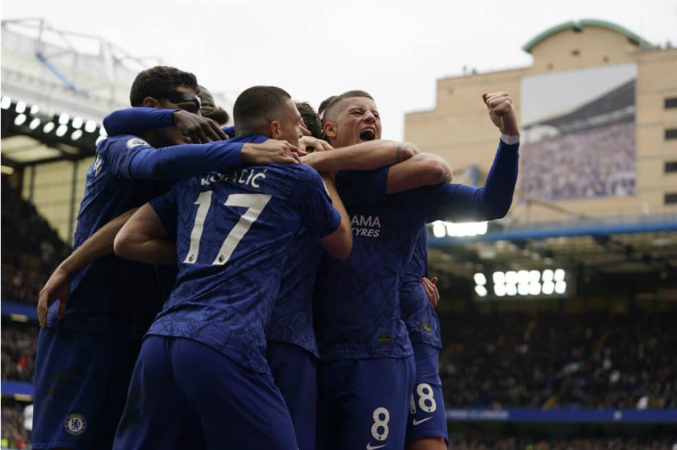 Chelsea derrotó por 2-1 a Tottenham y hunde a Mourinho en la Premier