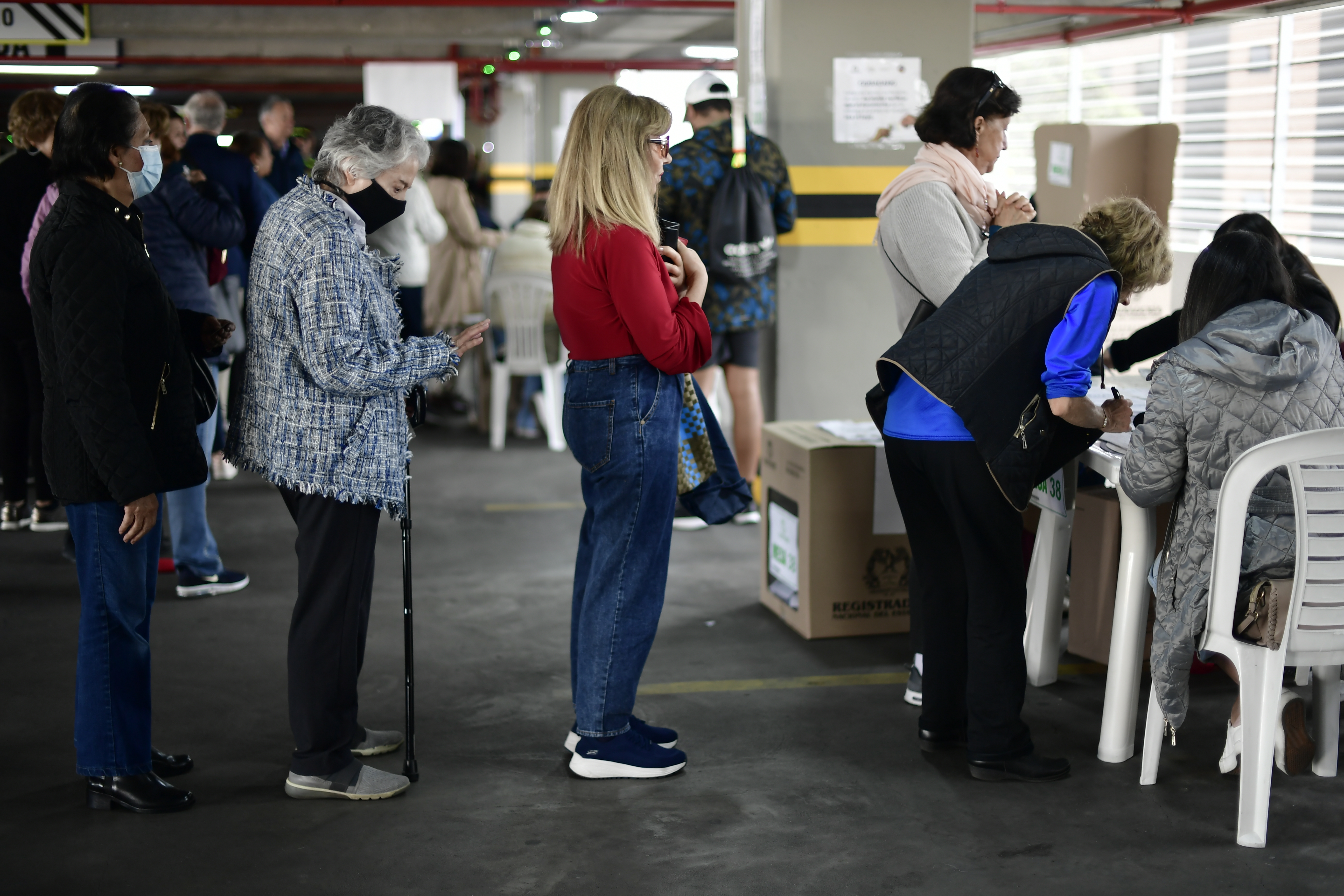 Jornada electoral para elegir al nuevo alcalde y concejo de Bogotá.