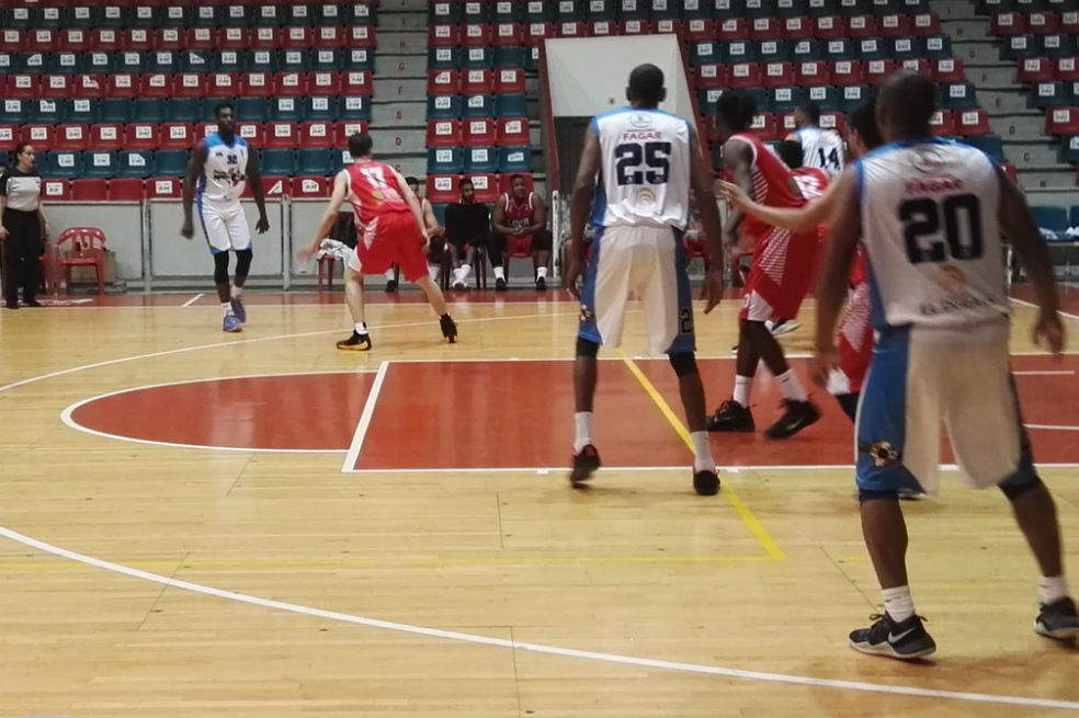 Fastbreak y Warriors se mantienen en la punta de la liga colombiana de baloncesto