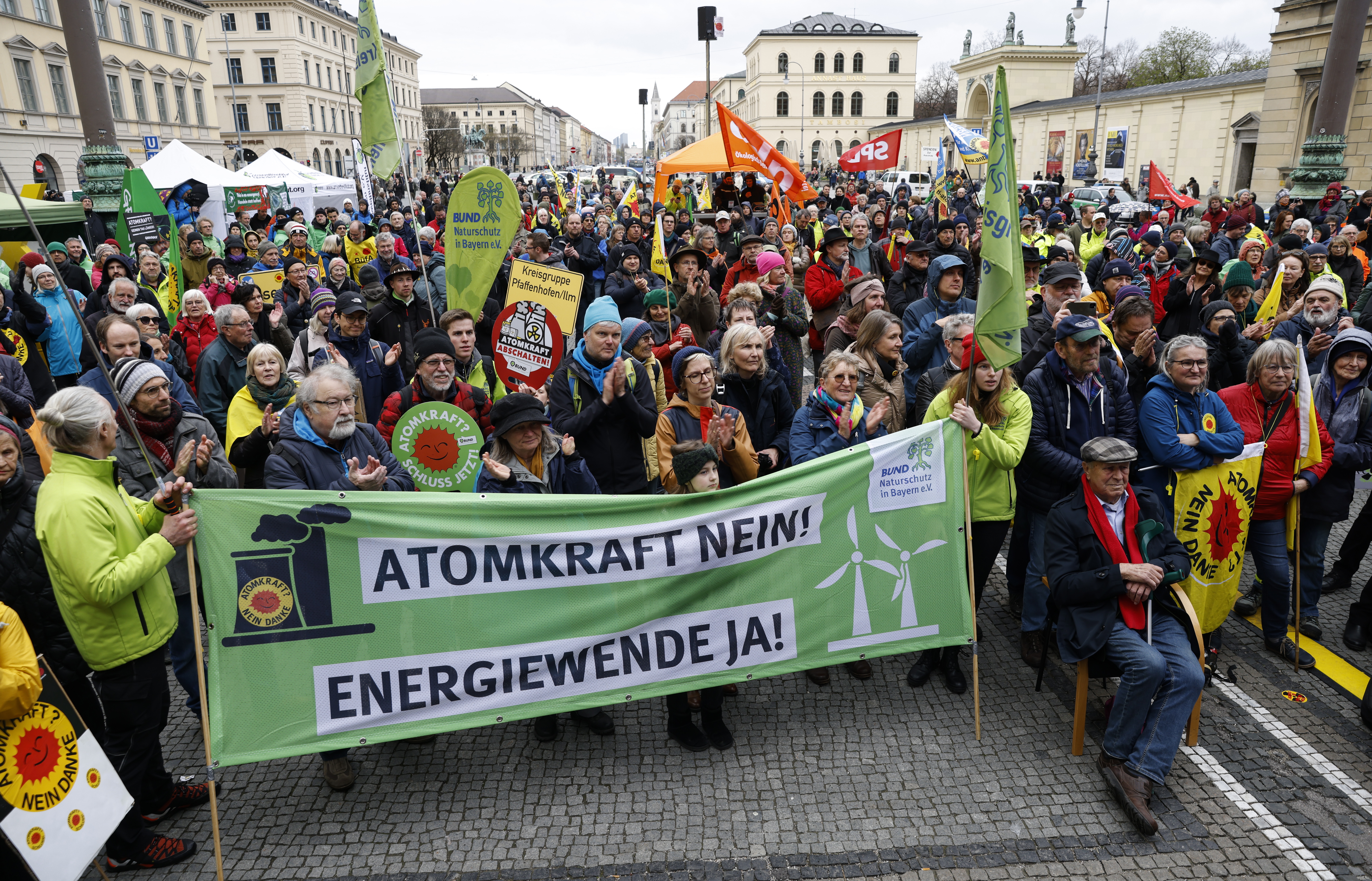Celebración en Munich por cierre total de centrales nucleares