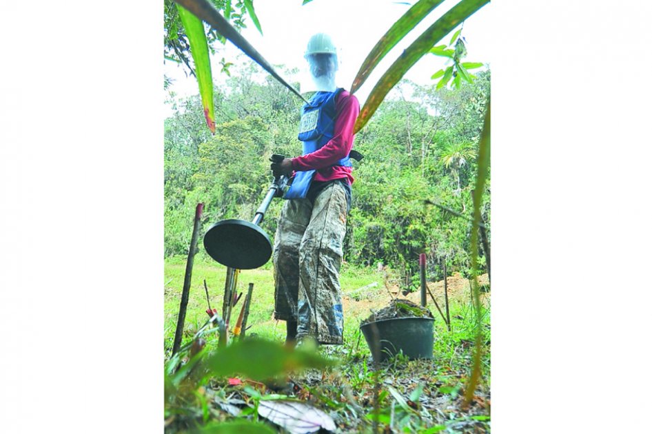 Nuevos problemas en plan piloto de desminado humanitario