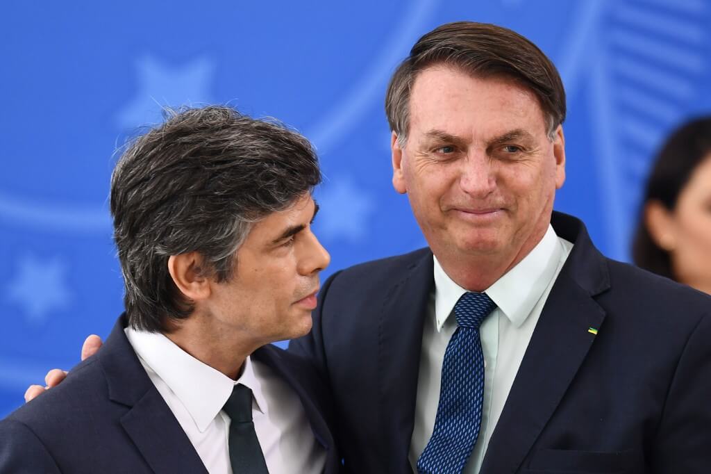 Ministro de Salud de Brasil renuncia por «diferencias» con Bolsonaro