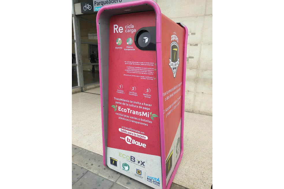 Transmilenio recargará tarjetas Tullave a cambio de envases plásticos y latas