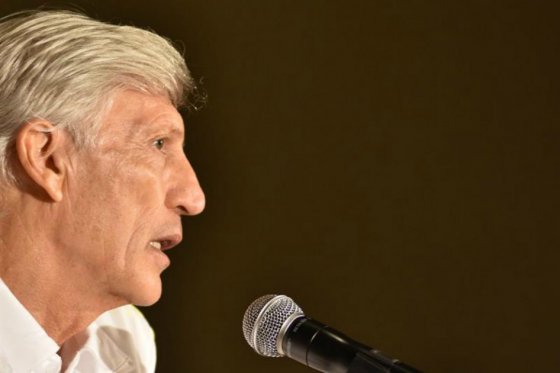Pékerman: «La necesidad de Venezuela lo convierte en un equipo peligroso»