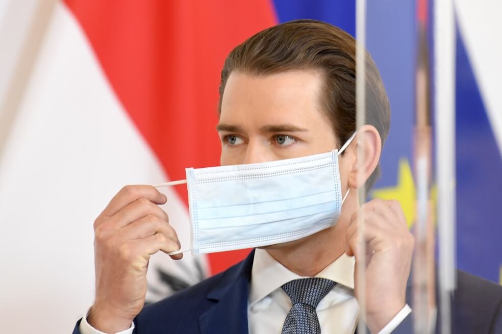 Austria, el último país que pasa de la alerta sanitaria a la alerta democrática