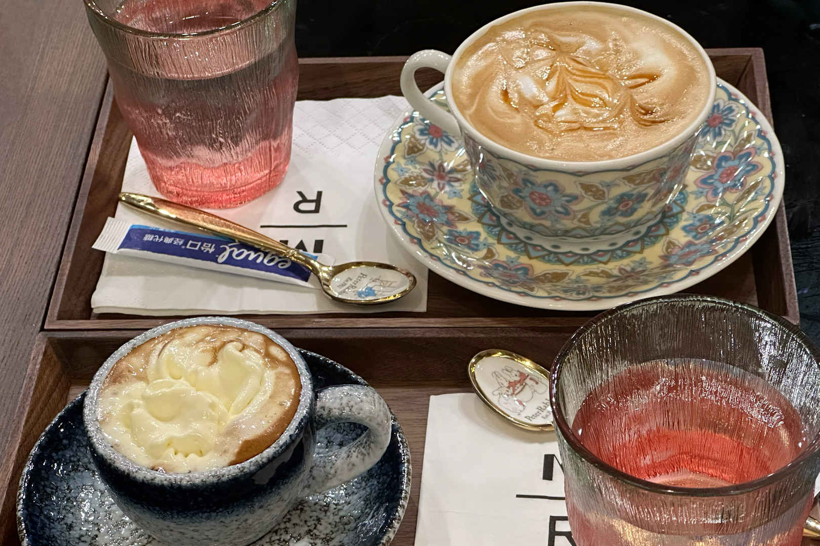Los turistas en Corea del Norte encuentran una nueva cultura del consumismo