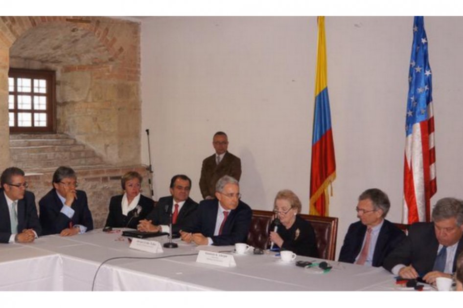 Centro Democrático se reunió con integrantes del Instituto Nacional Demócrata de EE.UU.