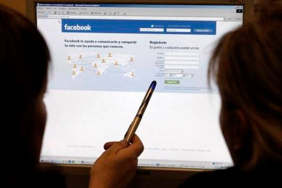 En Canadá, juez prohibió a una adolescente acceso a Facebook por un año