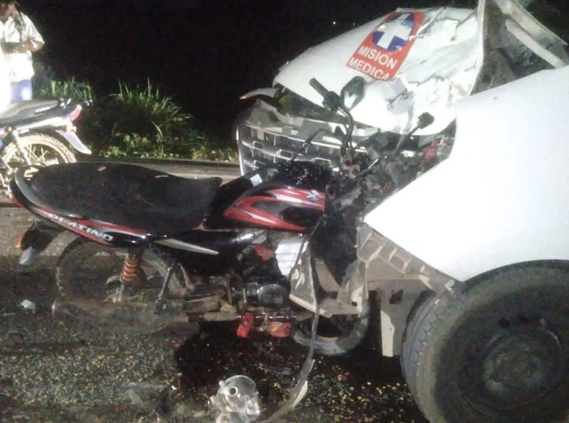 Dos hermanos murieron en grave accidente entre bus y motocicleta, en Córdoba