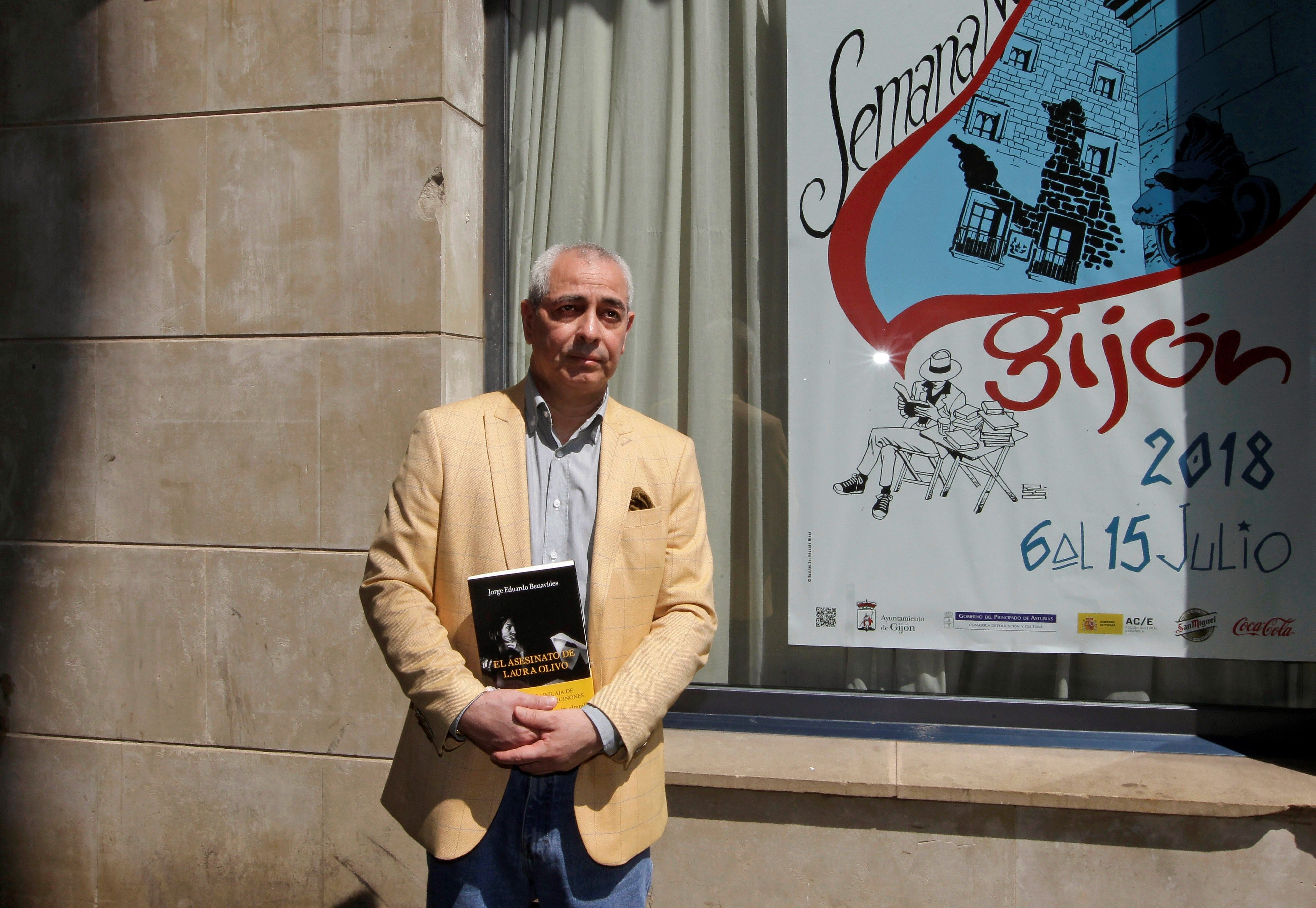 Escritores reconocen el fin del "boom" de la literatura latinoamericana