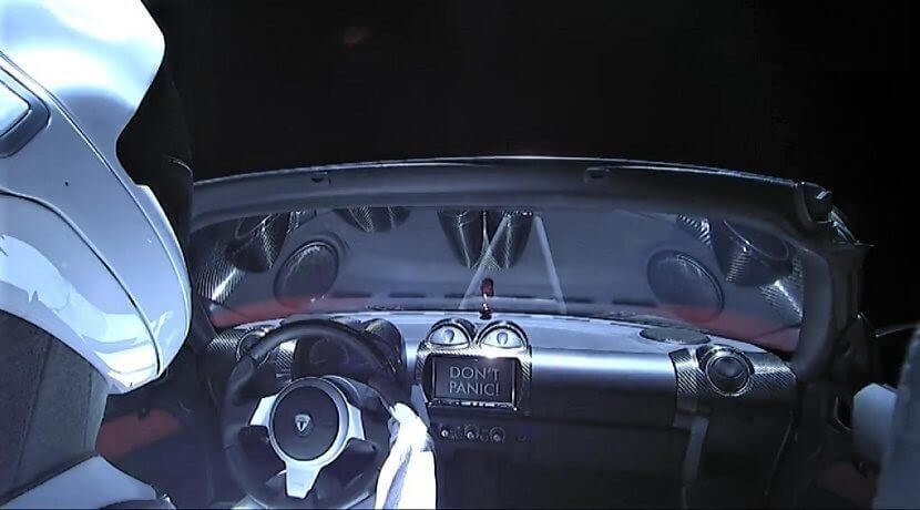 Tesla acusa a ingeniero chino de robar secretos tecnológicos