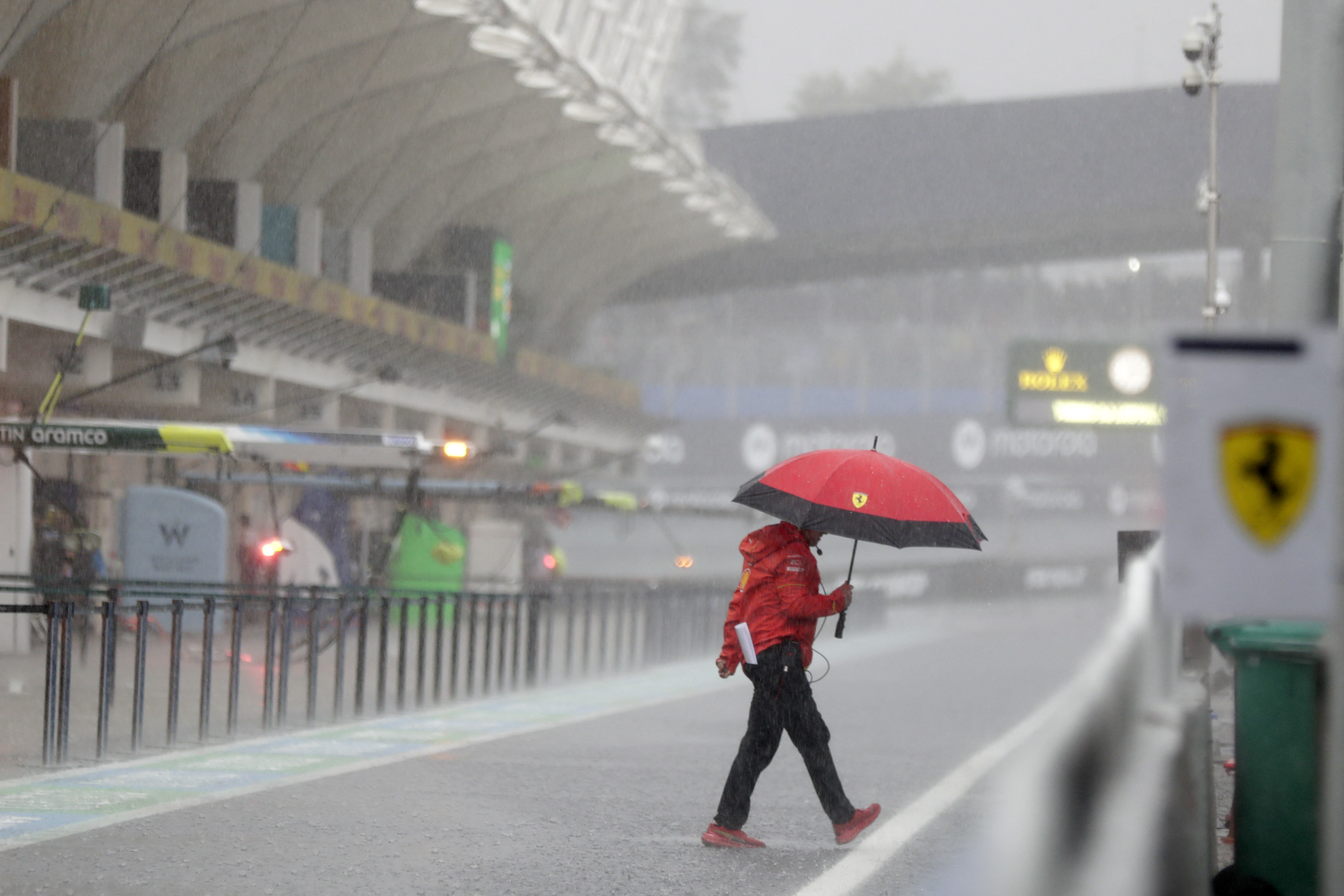 Fórmula 1: se complicó el Gran Premio de Brasil por las lluvias, ¿qué pasó?