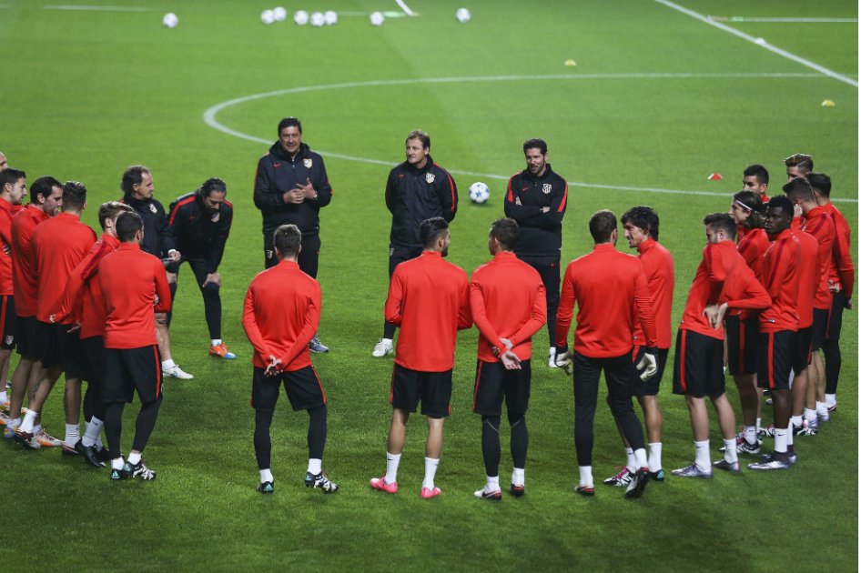 Benfica y Atlético de Madrid se disputan el primer lugar del grupo