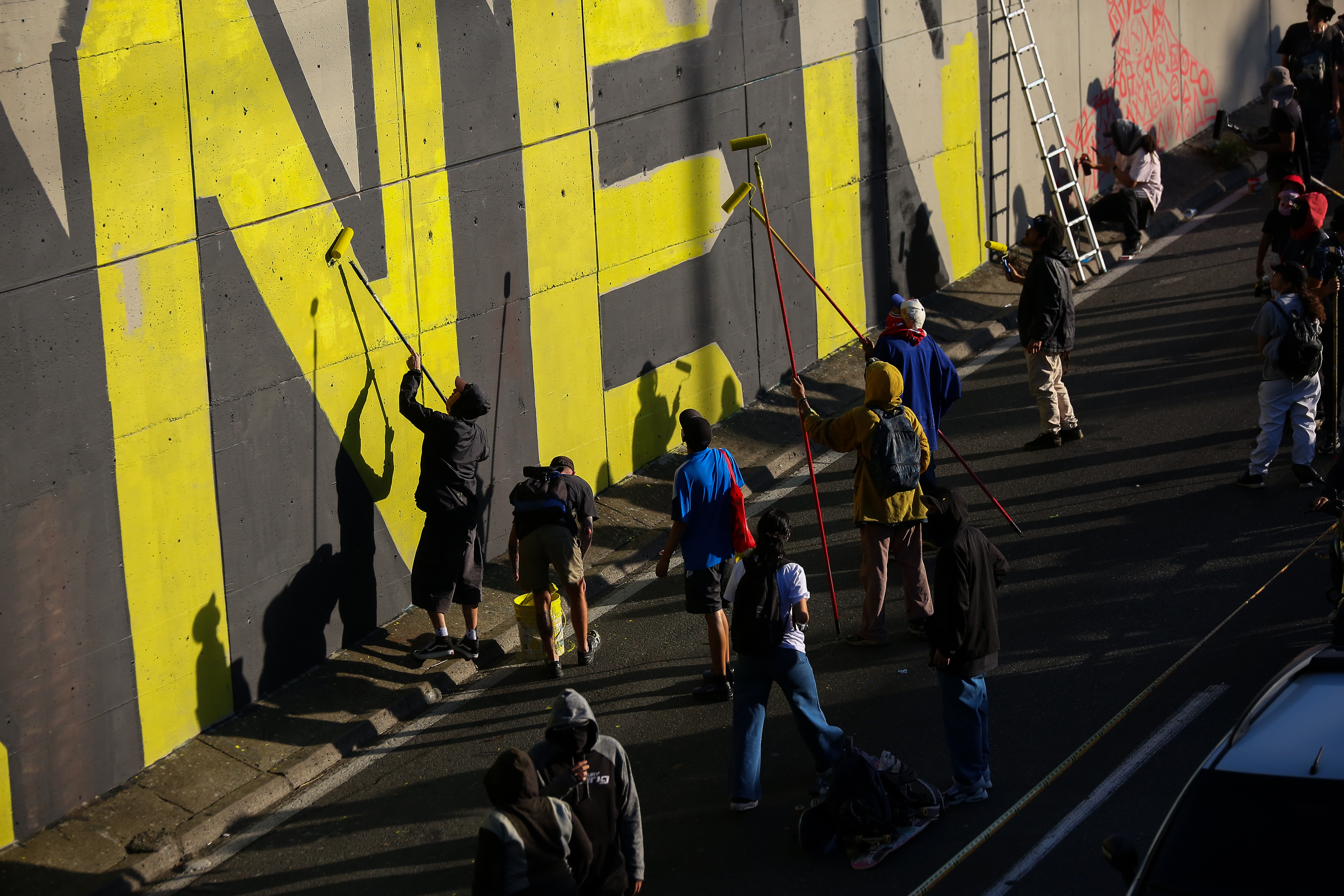 Vuelven a pintar mural en Medellín "Las cuchas tienen razón"