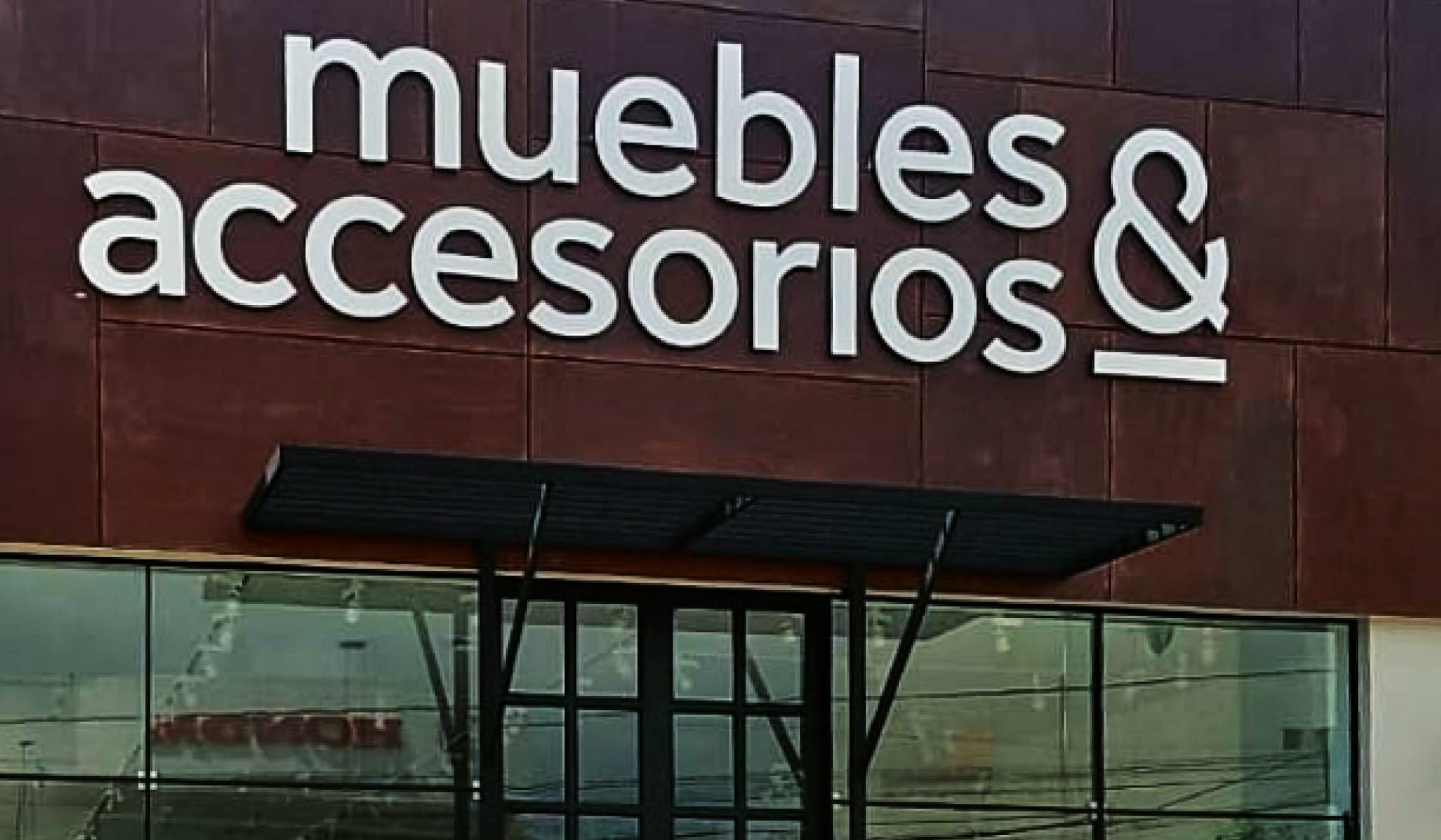Muebles y accesorios entró en proceso de liquidación.