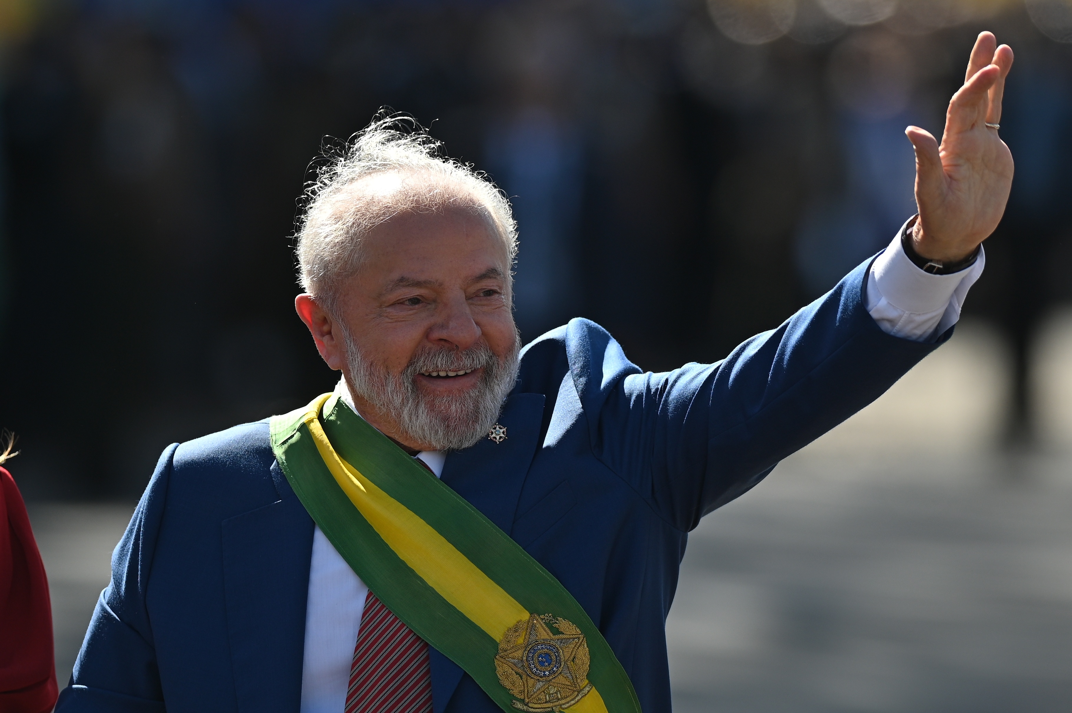 Lula quiere más peso en el Congreso: llama a partidos que apoyaron a Bolsonaro