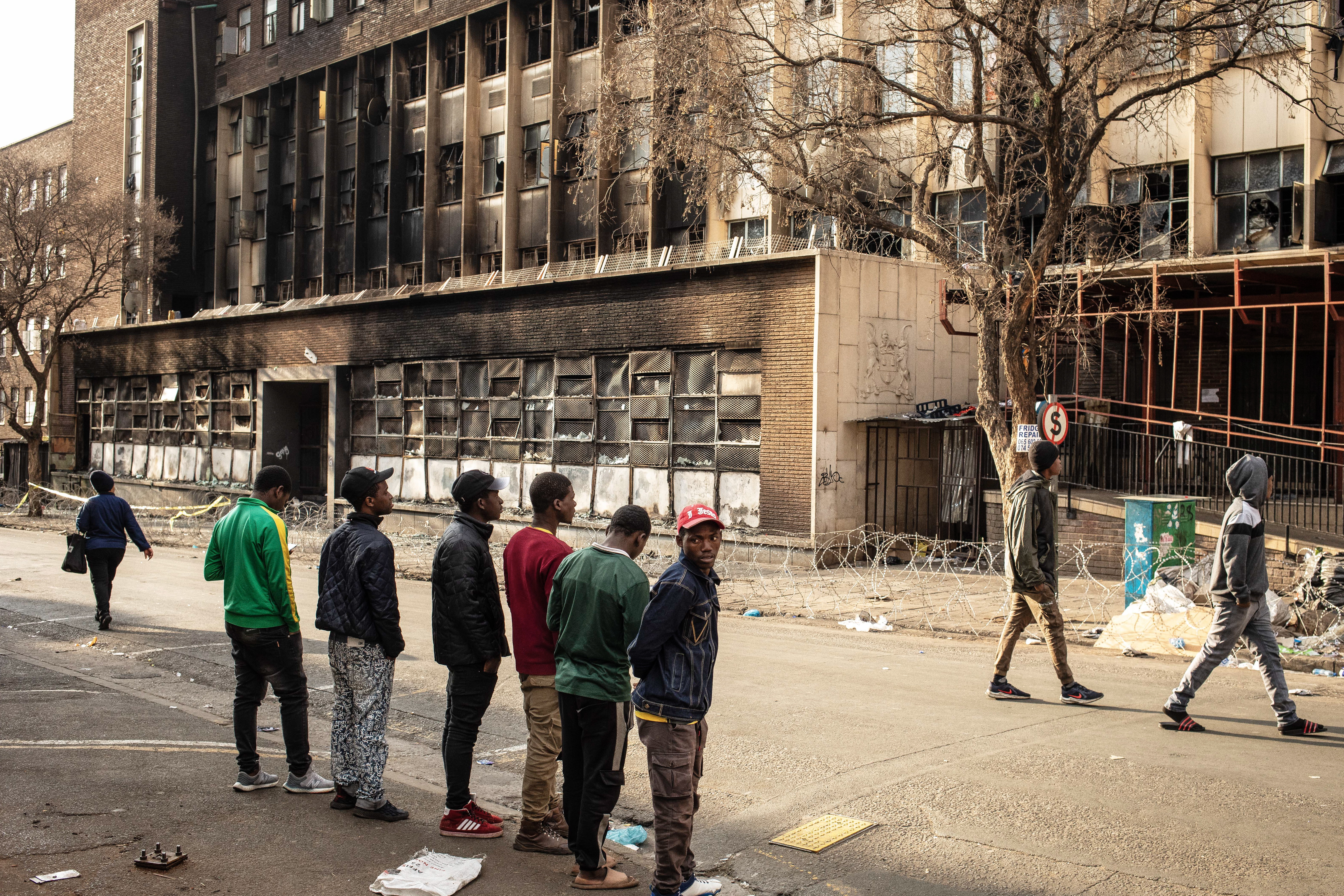 La crisis de vivienda oculta tras el mortal incendio en Johannesburgo