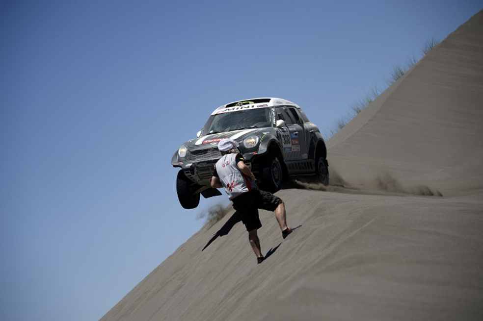 Autos en el Rally Dakar 2014