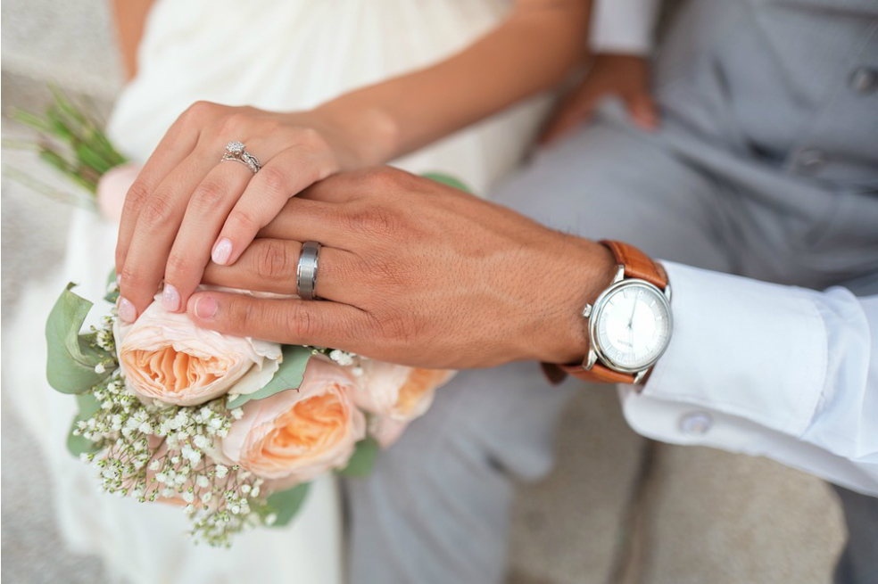 ¿Licencia remunerada por matrimonio para recién casados?