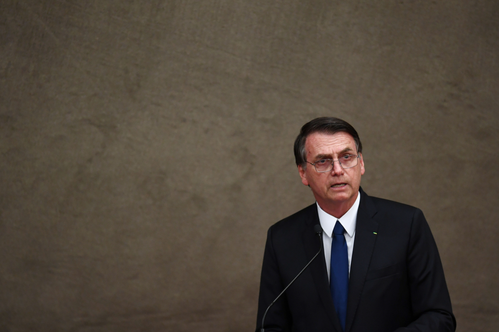 Bolsonaro promete gobernar Brasil «sin distinción» de raza, sexo o religión