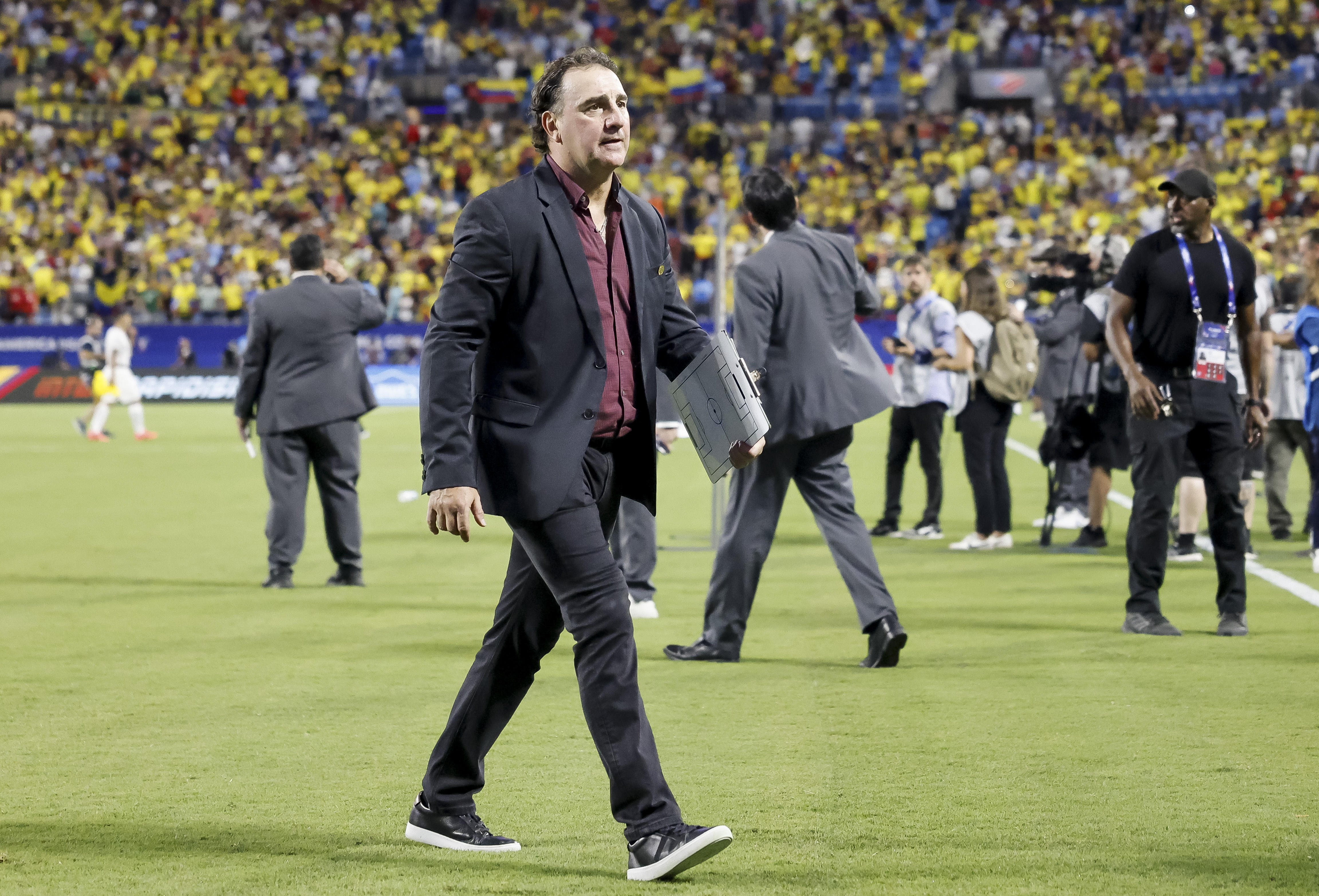 Néstor Lorenzo: “Hablé con Daniel Muñoz y le dije: ‘gracias a vos llegamos acá’”