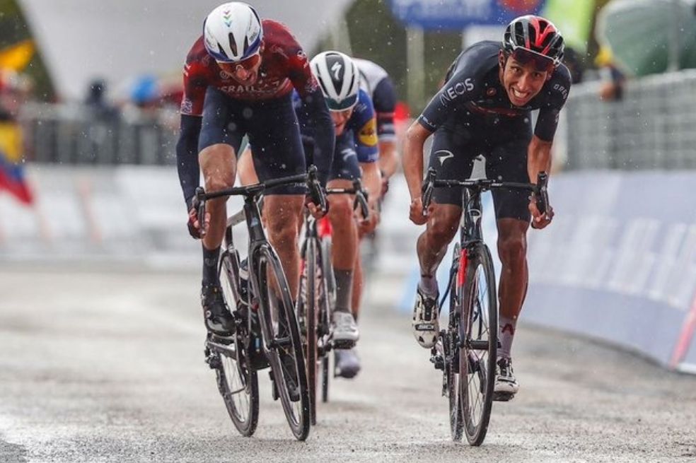 Egan Bernal dio la primera demostración de su fuerza en la sexta etapa del Giro de Italia. Con un esprint final en el grupo de los favoritos y en la meta de la jornada, el zipaquireño demostró que tenía con qué ir por la maglia rosa.